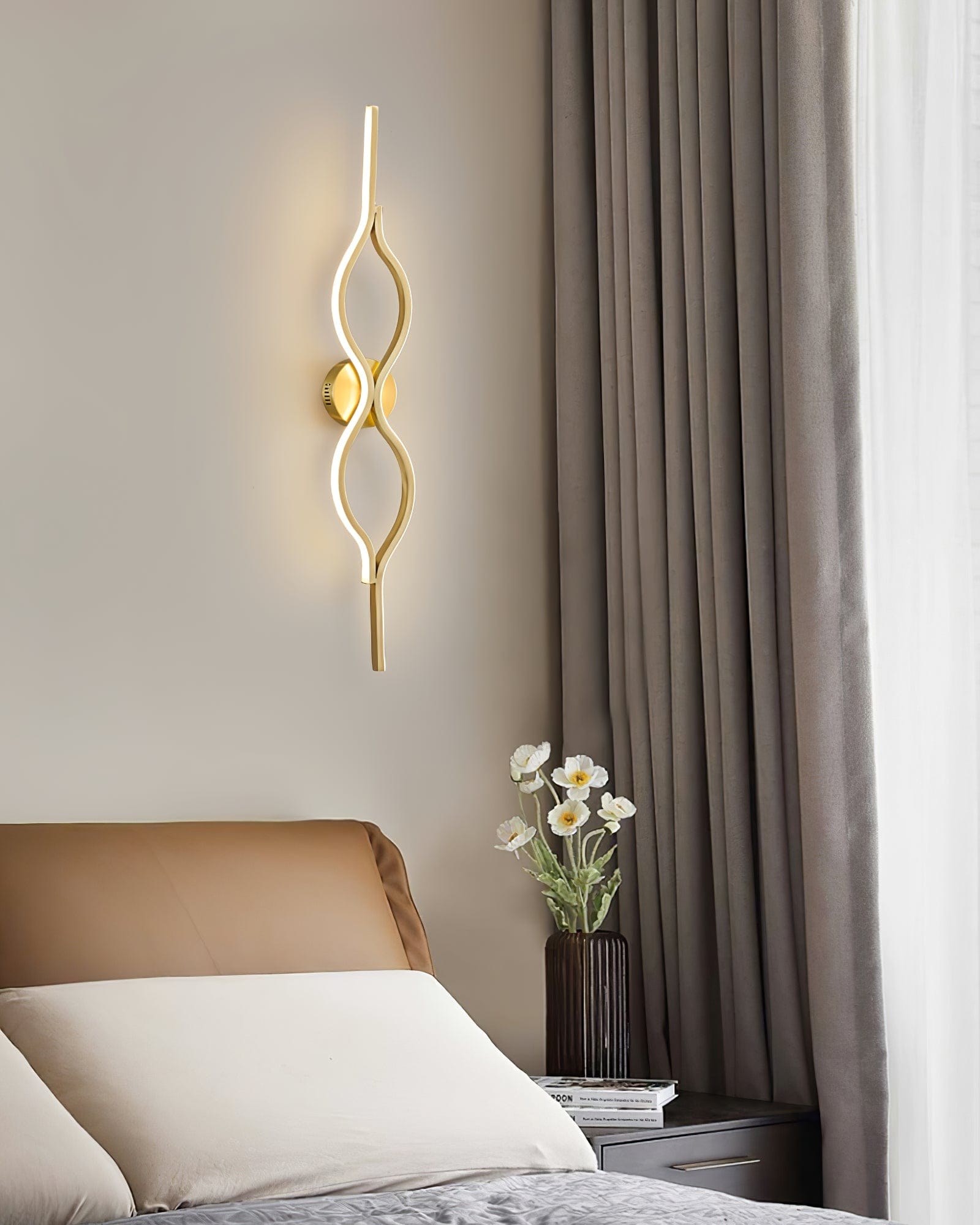 Nøordka Light Bespoke Wall Light Fixture Twist Nordic Inspired Brass Finish Wall Light