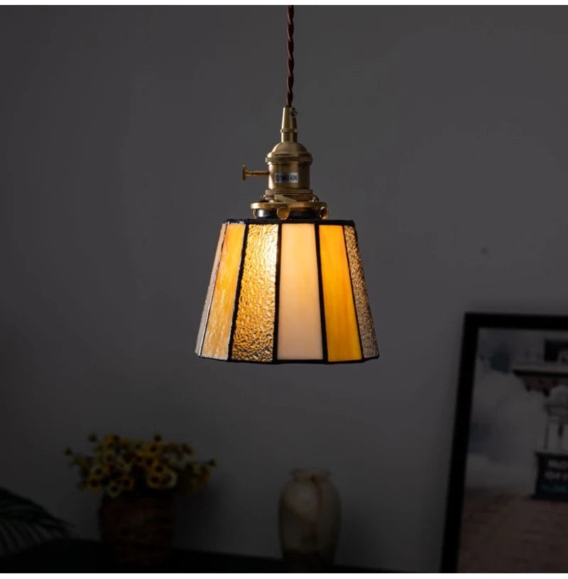 Nøordka Light Ceiling Light Fixtures American Retro Brass Tiffany Pendant Light for Bedroom and Dining