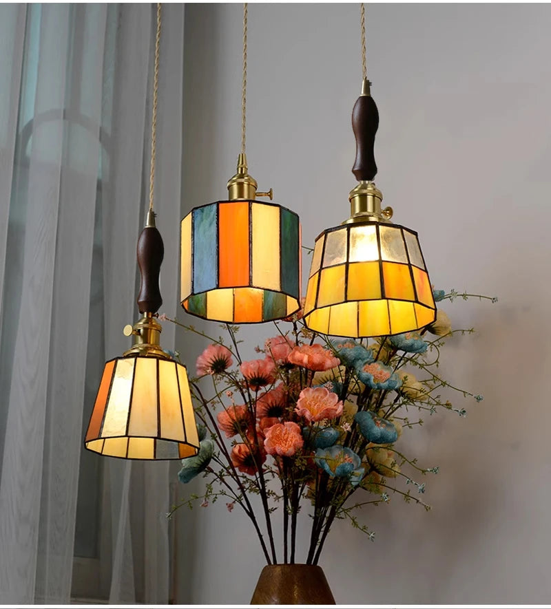 Nøordka Light Ceiling Light Fixtures American Retro Brass Tiffany Pendant Light for Bedroom and Dining