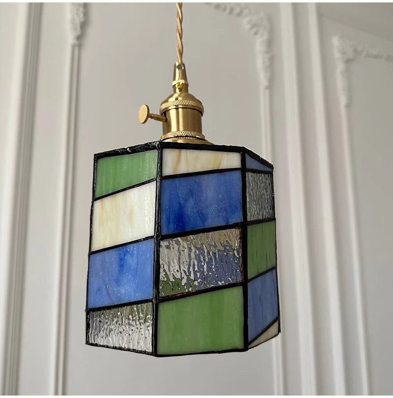 Nøordka Light Ceiling Light Fixtures American Retro Brass Tiffany Pendant Light for Bedroom and Dining