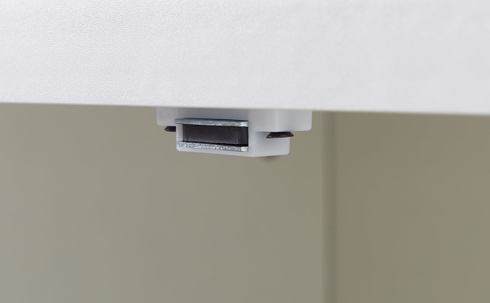 Nøordka Light Sideboard Default 68" Classic High Cabinet with Storage