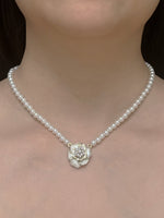 Load image into Gallery viewer, Pearl Choker with Rose Blossom Pendant