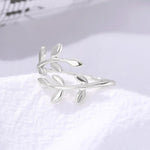 Load image into Gallery viewer, Jordin Small Leaf Ring