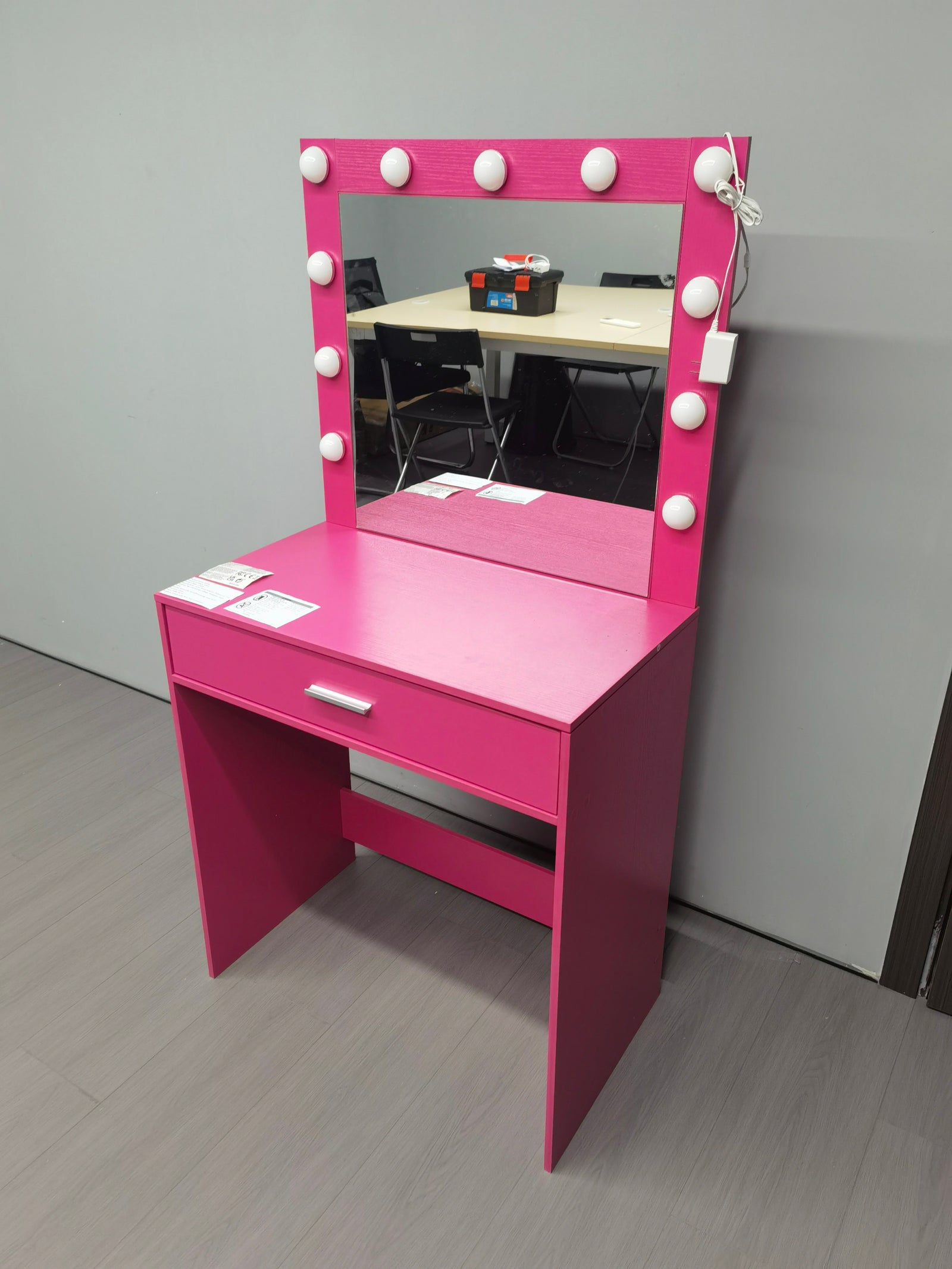 THE FURNITURE CO. Vanity Default Vanity Desk with Mirror and Lights, Large Drawer and 3 Adjustable Brightness Modes, Perfect for Bedroom In Pink