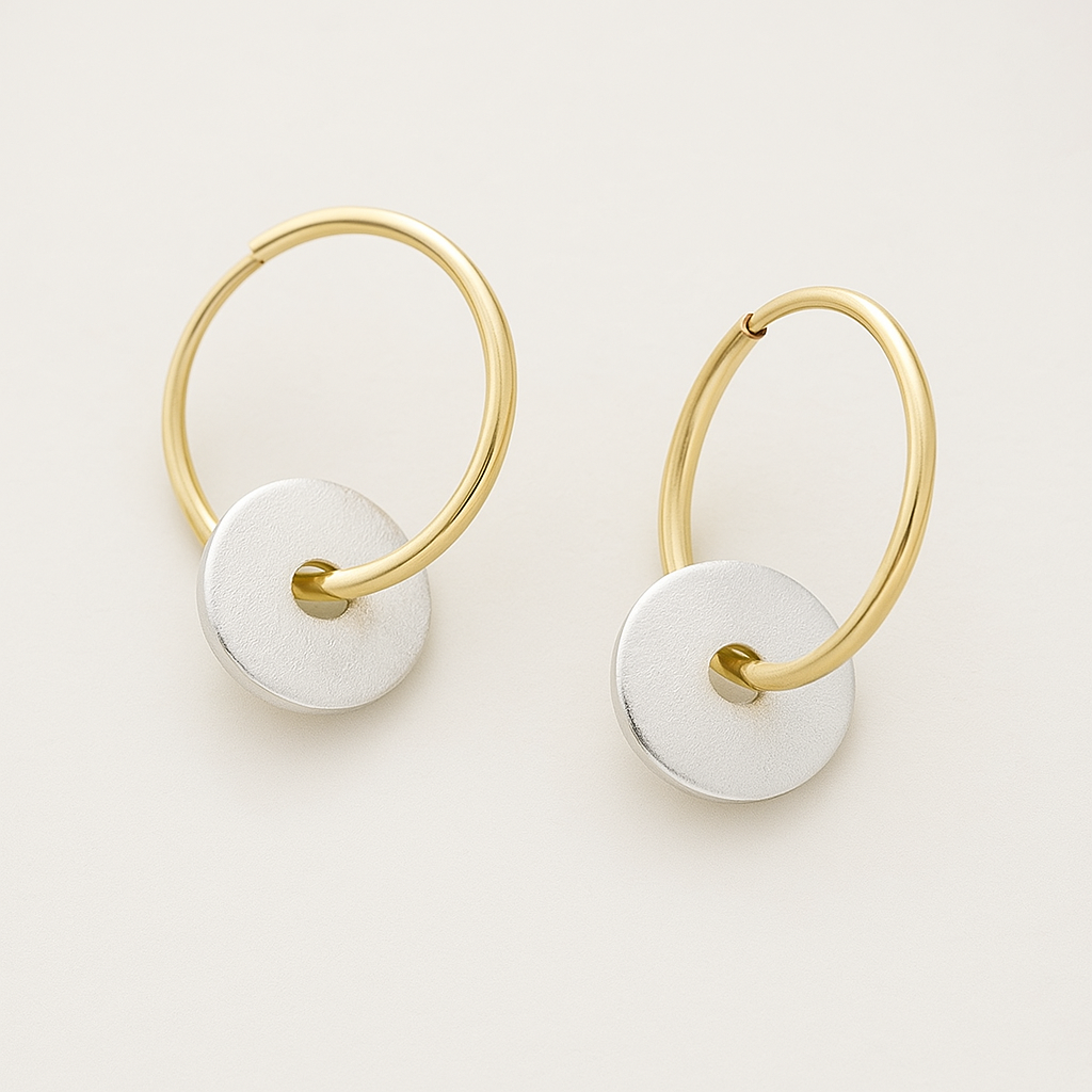 Romantic Hoop Earrings in Gold