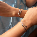 Load image into Gallery viewer, Romantic Warm Hug Bangle Bracelet
