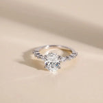 Load image into Gallery viewer, S925 3CT Elegant Oval Set Moissanite Accented Band Ring
