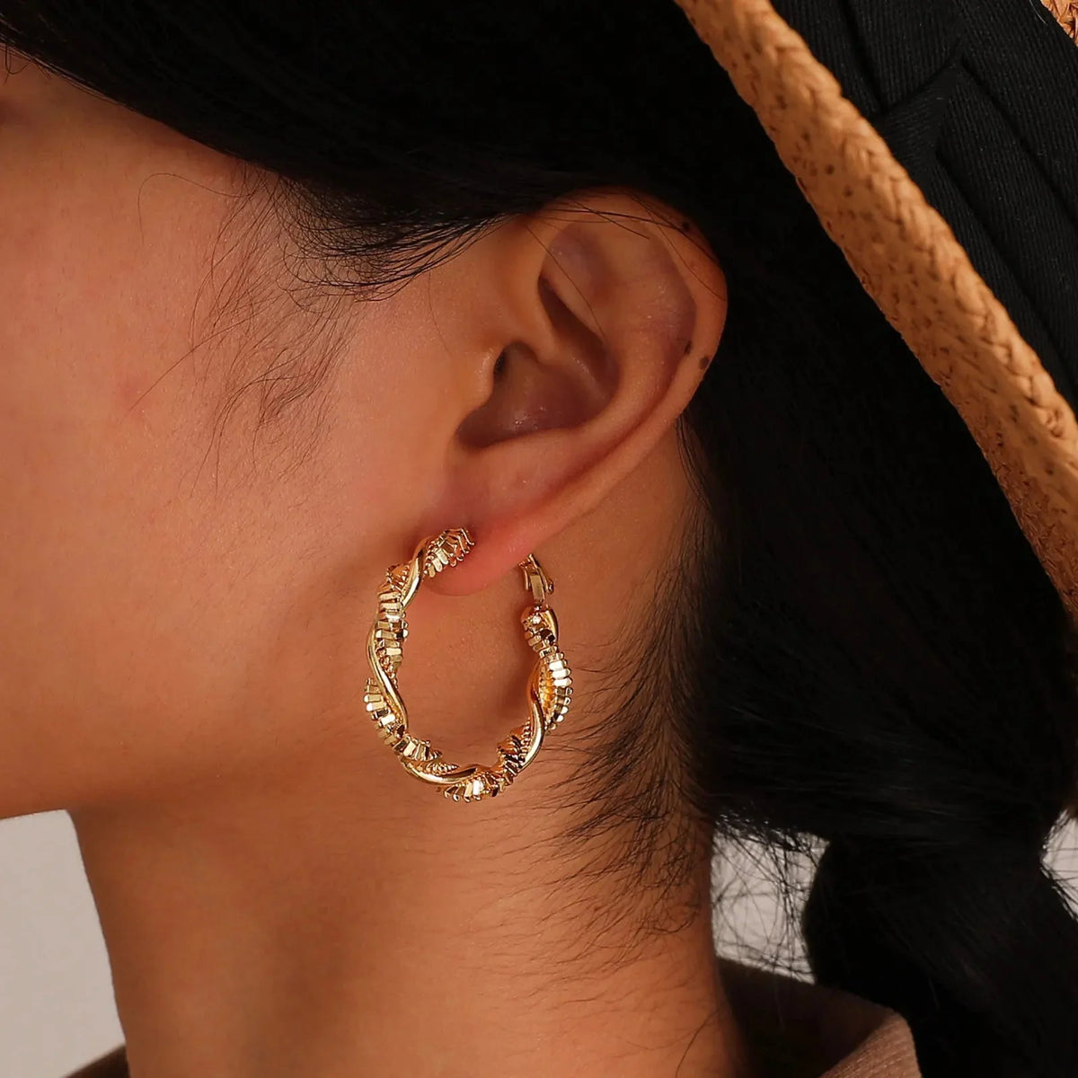 14k deluxe textured spiral hoop earrings 373354