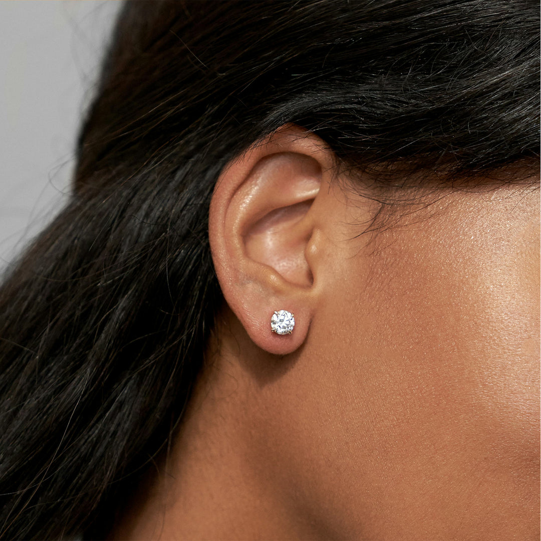 Classic Diamond Stud Earrings Round Stone Earrings
