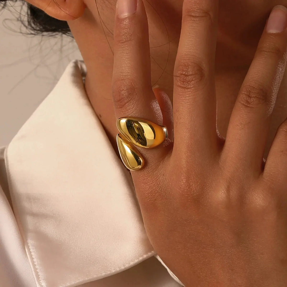 18k chunky droplet wrap around ring 158993