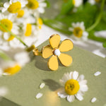 Load image into Gallery viewer, 18k Dainty Daisy Floral Ring
