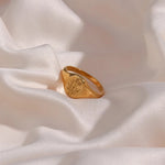 Load image into Gallery viewer, 18k Dainty Floral Signet Rings
