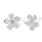 Load image into Gallery viewer, 18k Dainty Flower Earrings

