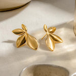 Load image into Gallery viewer, 18k Glamorous Gold Floral Stud Earrings &amp; Ring
