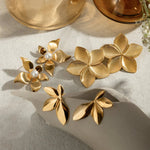 Load image into Gallery viewer, 18k Glamorous Gold Floral Stud Earrings &amp; Ring

