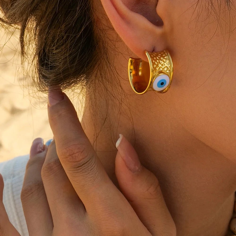 18k gold textured evil eye hoop earrings 854064