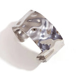 Load image into Gallery viewer, 18k Hammered Texture Bangle Bracelets
