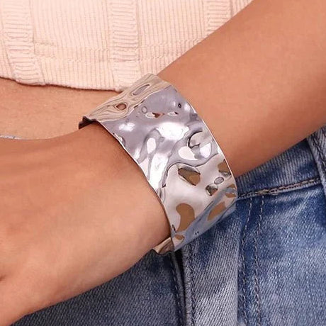 18k hammered texture bangle bracelets 692751