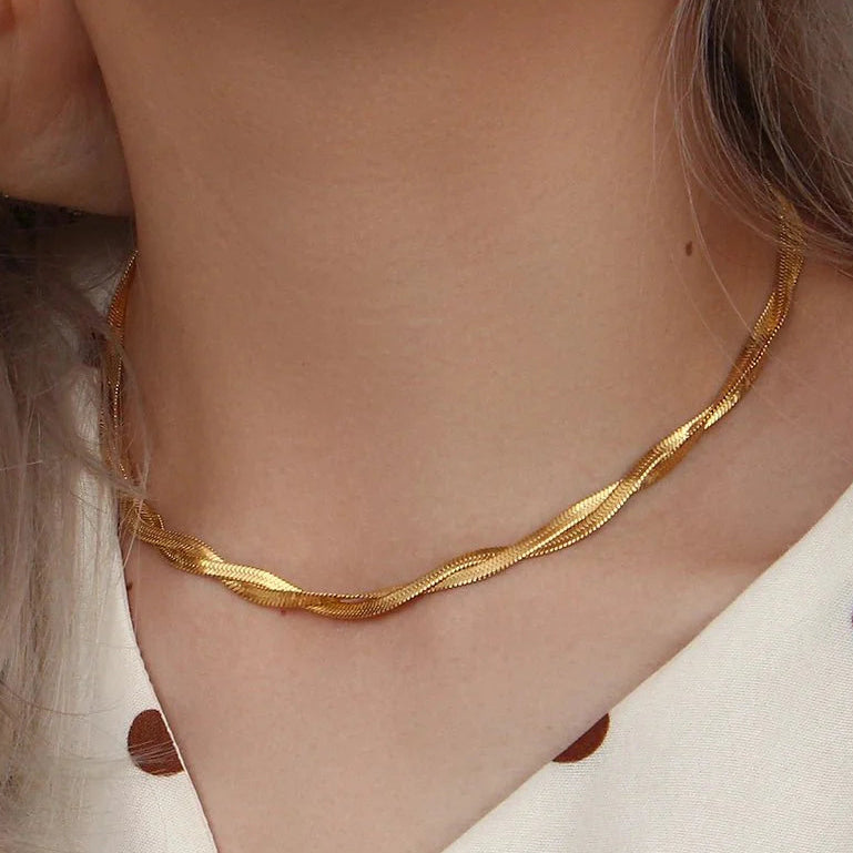 18k Interwoven Herringbone Chain Necklace and Bracelet Set