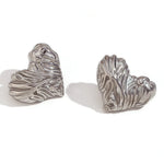 Load image into Gallery viewer, 18k Textured Wavy Heart Stud Earrings
