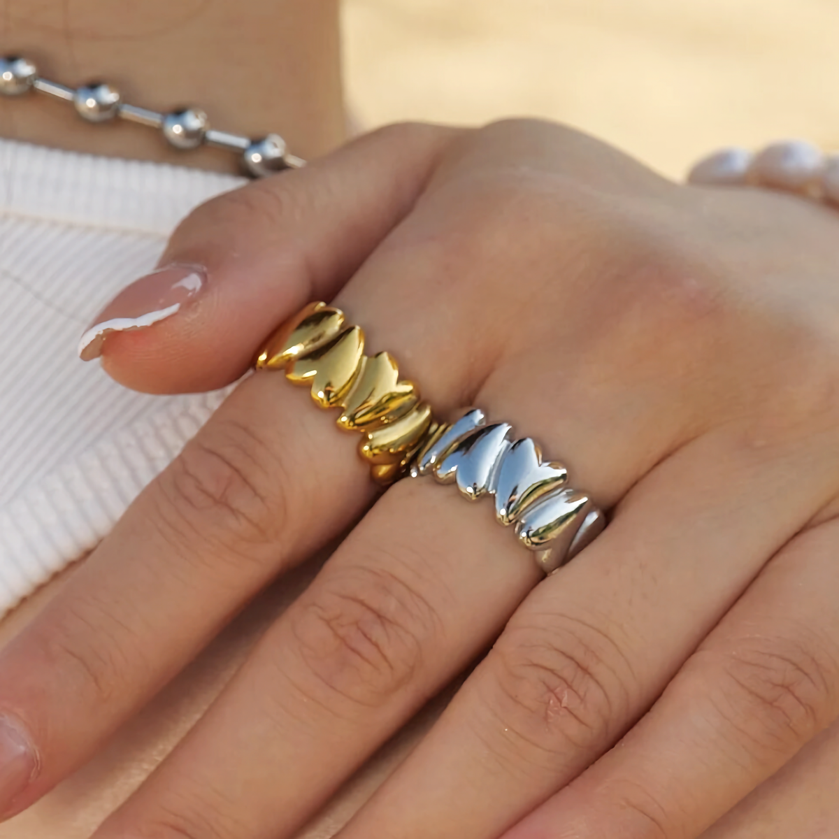 Elena wobble heart gold ring