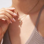 Load image into Gallery viewer, Bonding Hug Necklace
