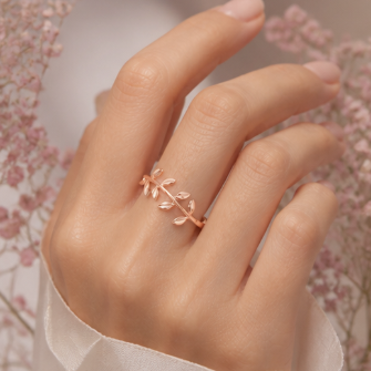 Jordin small leaf ring