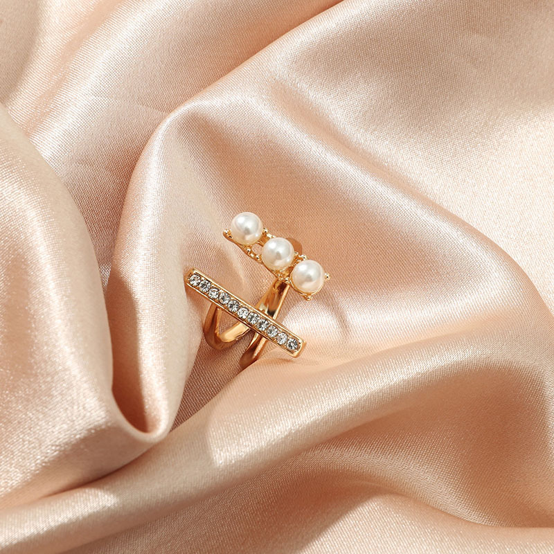 Parallel ring 3 pearl ring