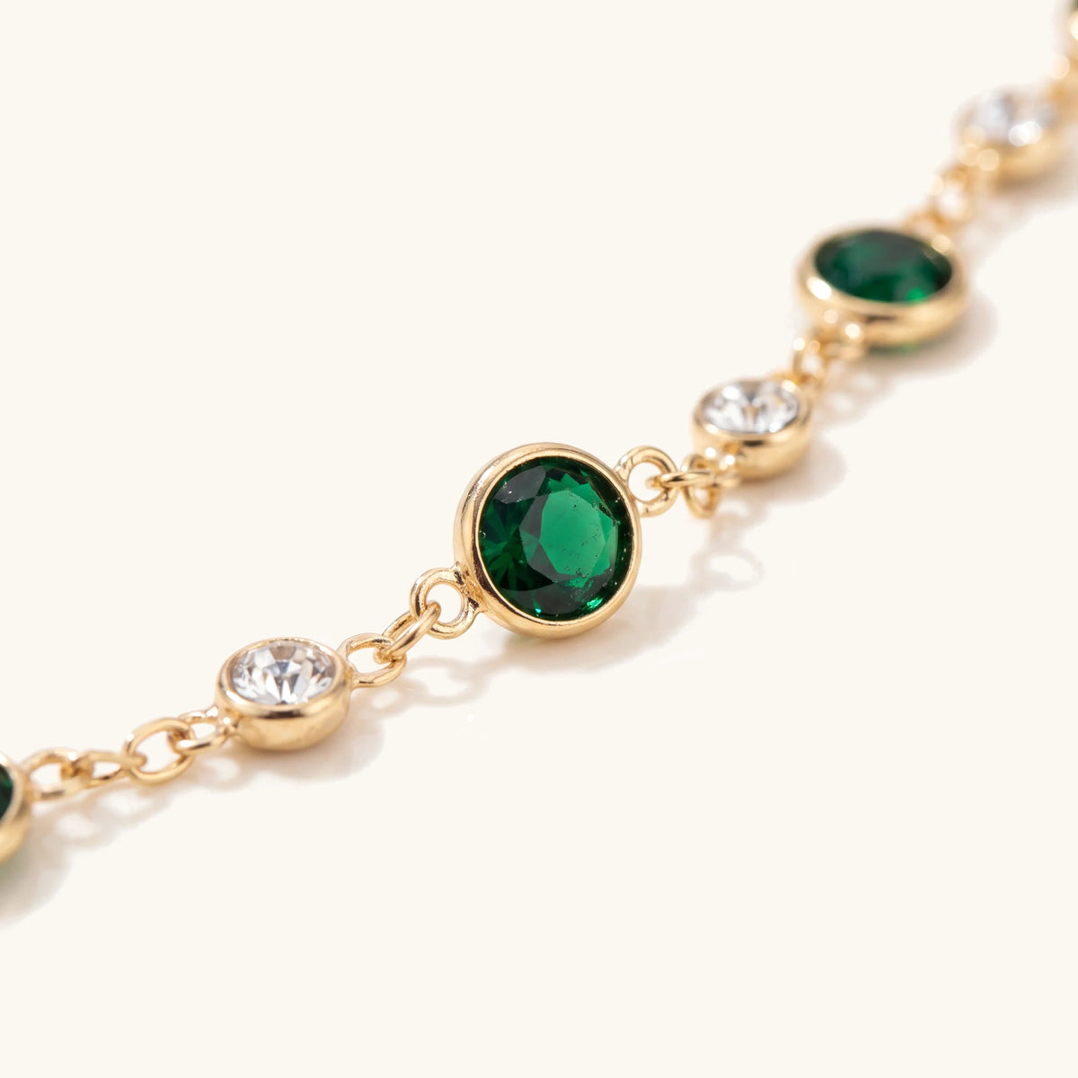 Emerald and Diamond Spaced Choker Necklace, close-up of the emerald stations