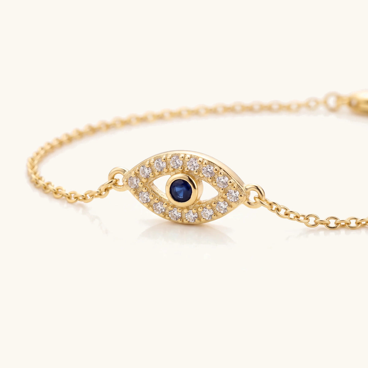 Evil Eye Gold Link Bracelet, close-up of the evil eye charm