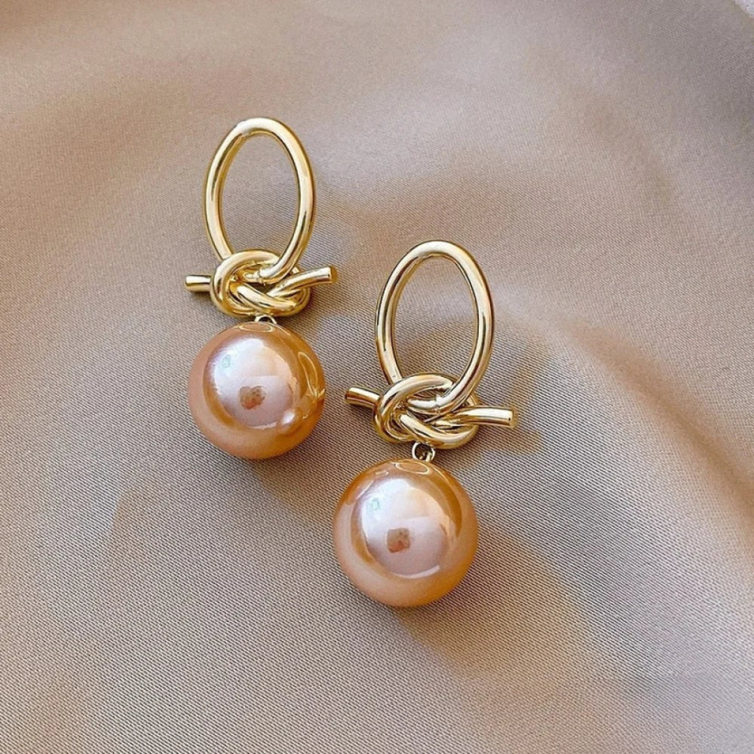 Classic pearl drop earrings