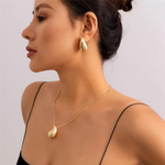 Load image into Gallery viewer, Oversized Waterdrop Necklace Gold Plated Teardrop Pendant
