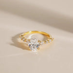 Load image into Gallery viewer, S925 3CT Elegant Oval Set Moissanite Accented Band Ring
