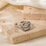Load image into Gallery viewer, Bold Kiss Romantic Ring
