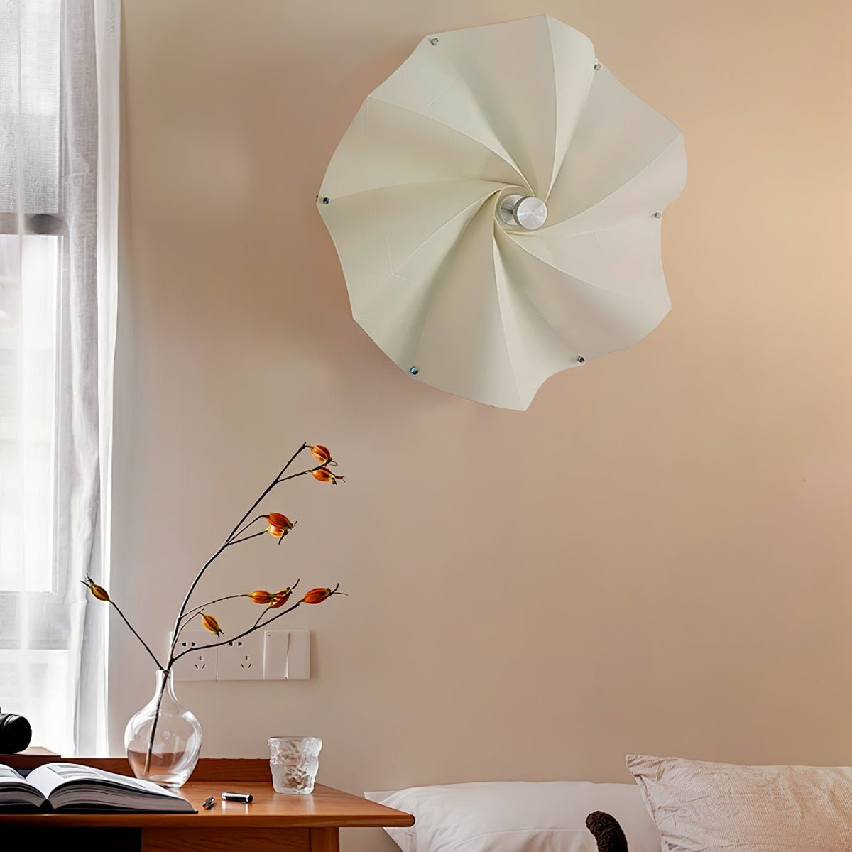 Sculpted Bloom Petal Contemporary Wall Lamp