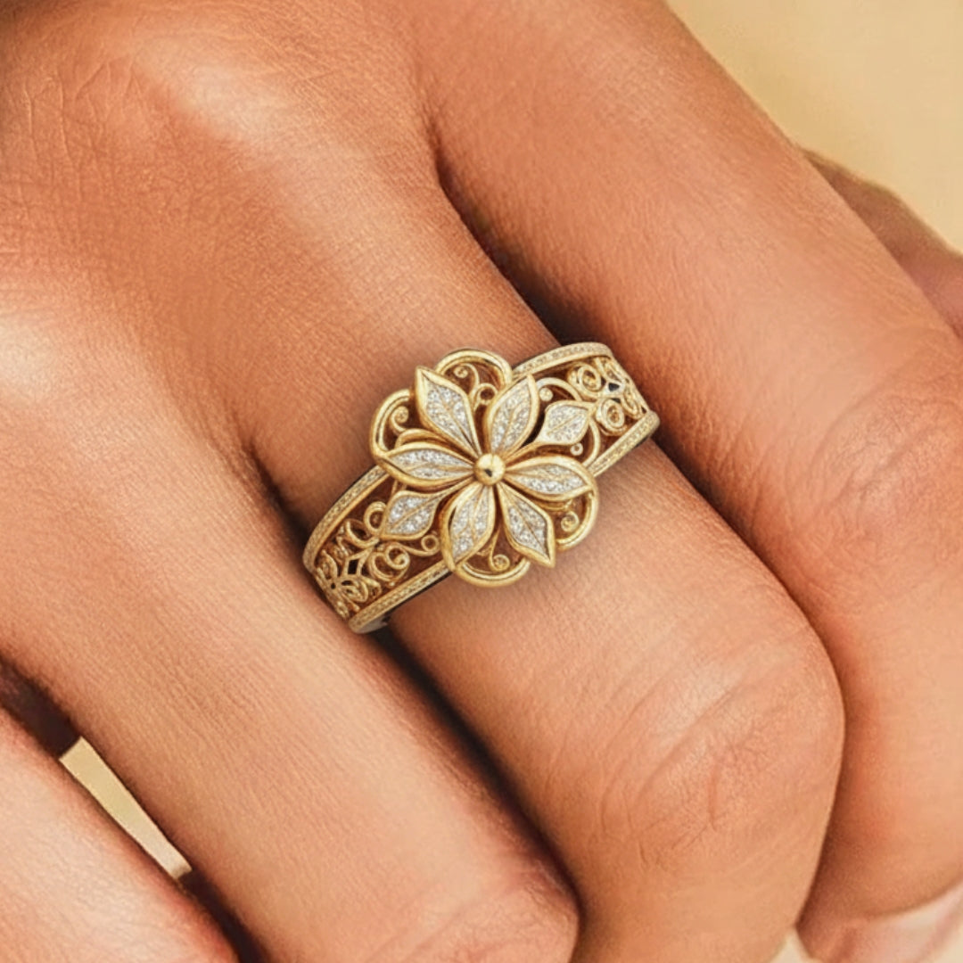 Elegant Zirconia Flower Ring in Gold