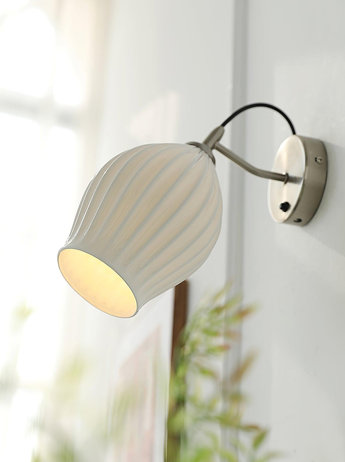 Ceramic Ribbed Nordic Inspired Wall Light