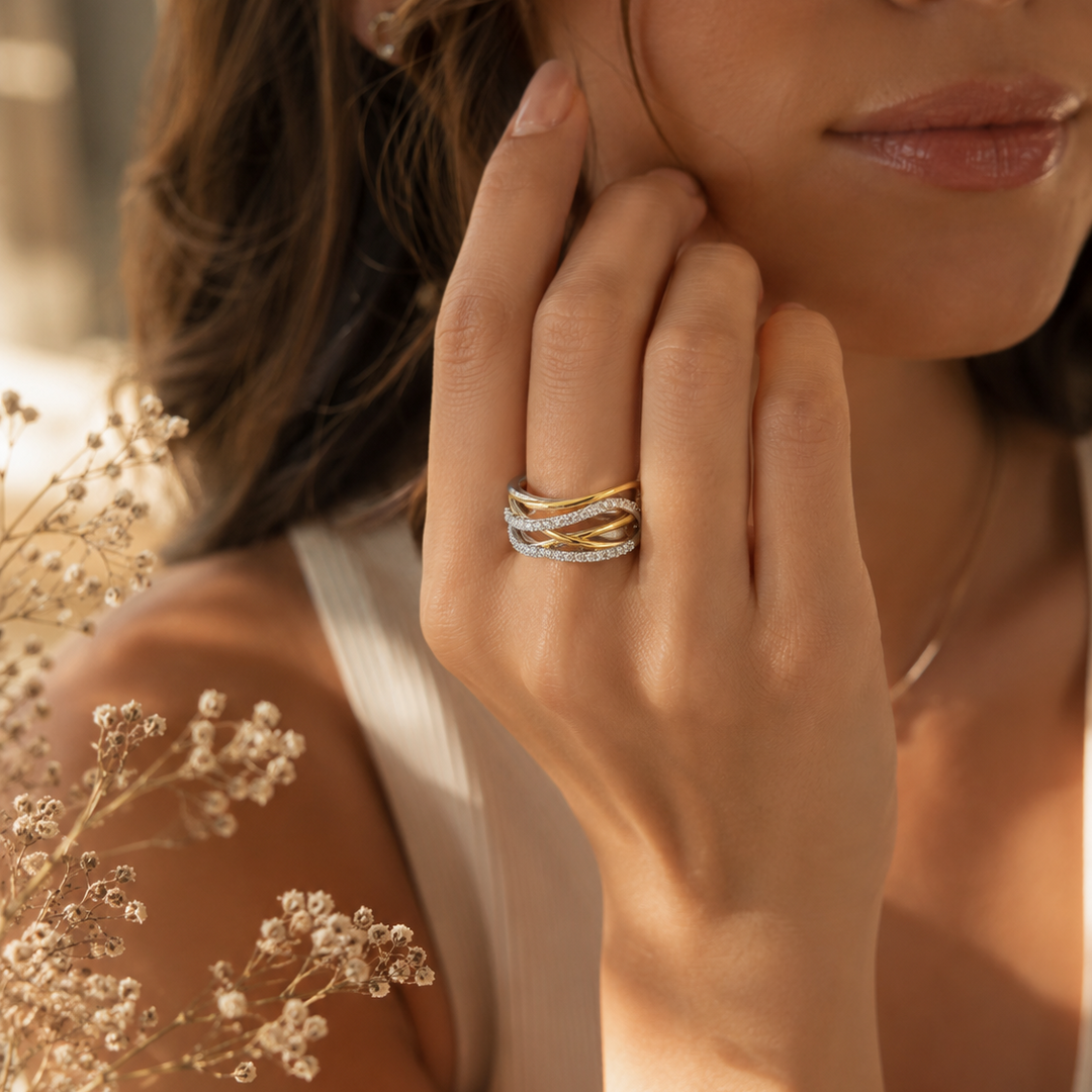 Vintage-Style Zirconia Cross Band Ring