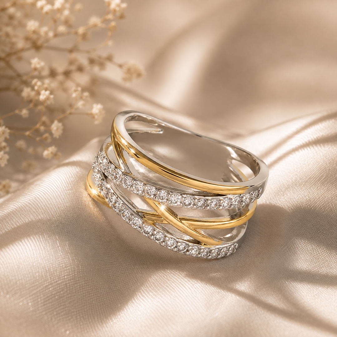 Vintage-Style Zirconia Cross Band Ring