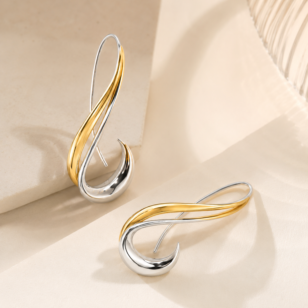 Sparkling Vintage Drop Earrings in Gold