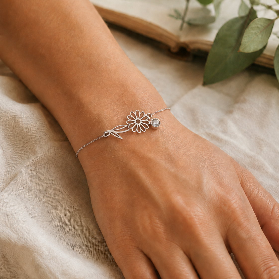 Dainty birth flower & birthstone chain bracelet