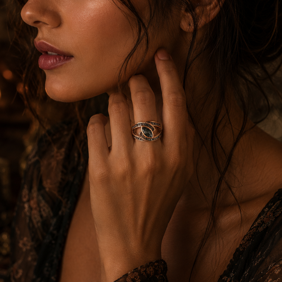 Luxurious Black Crystal Ring