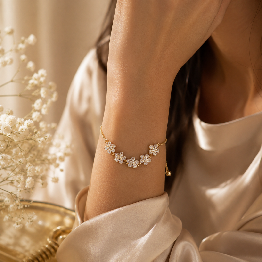 Charming Crystal Daisy Bracelet in Gold