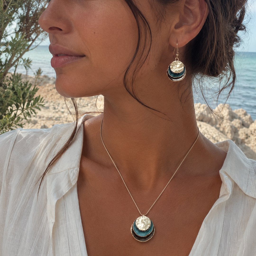 Elegant Blue Vintage Jewellery