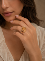 Load image into Gallery viewer, 18k Rose Signet Ring
