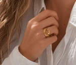 Load image into Gallery viewer, 18k Spiral Statement Ring
