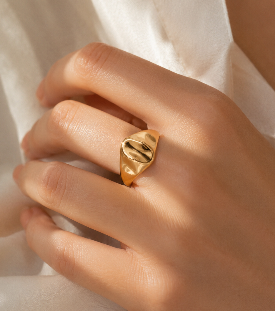 Wide wave textured ring