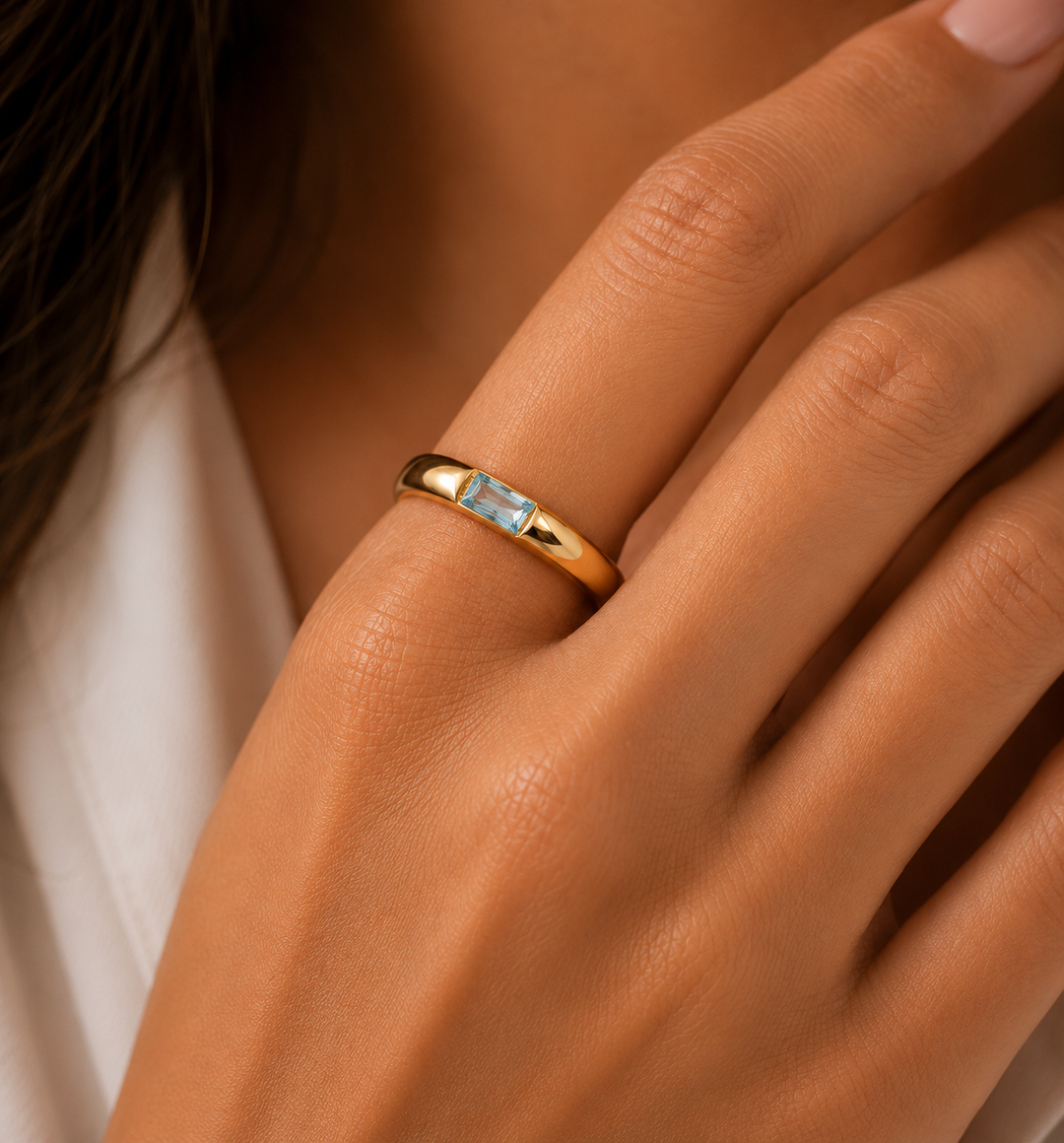 18k Baguette Cut Fine Birthstone Ring