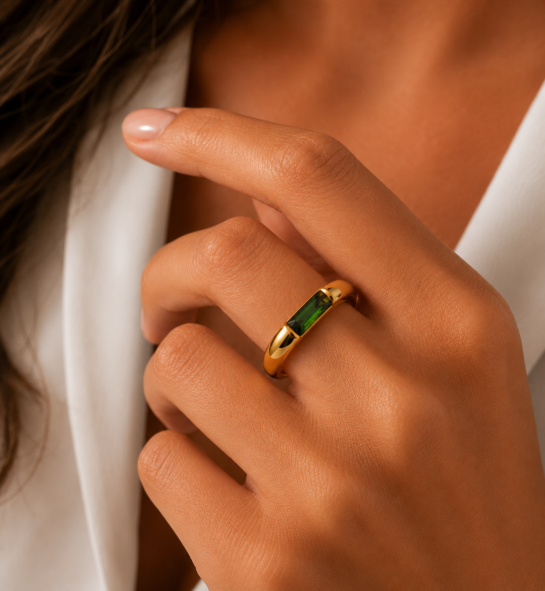 18k Baguette Cut Fine Birthstone Ring
