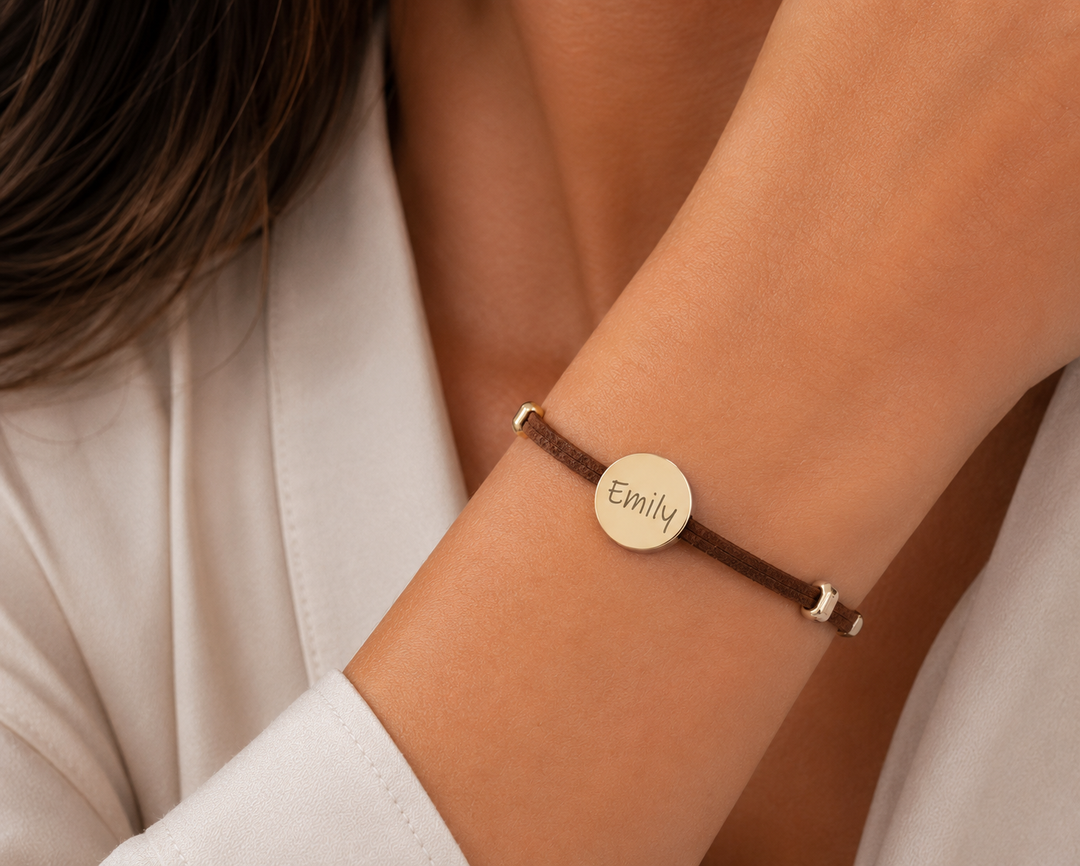 18k Custom Suede Circle Name Bracelet